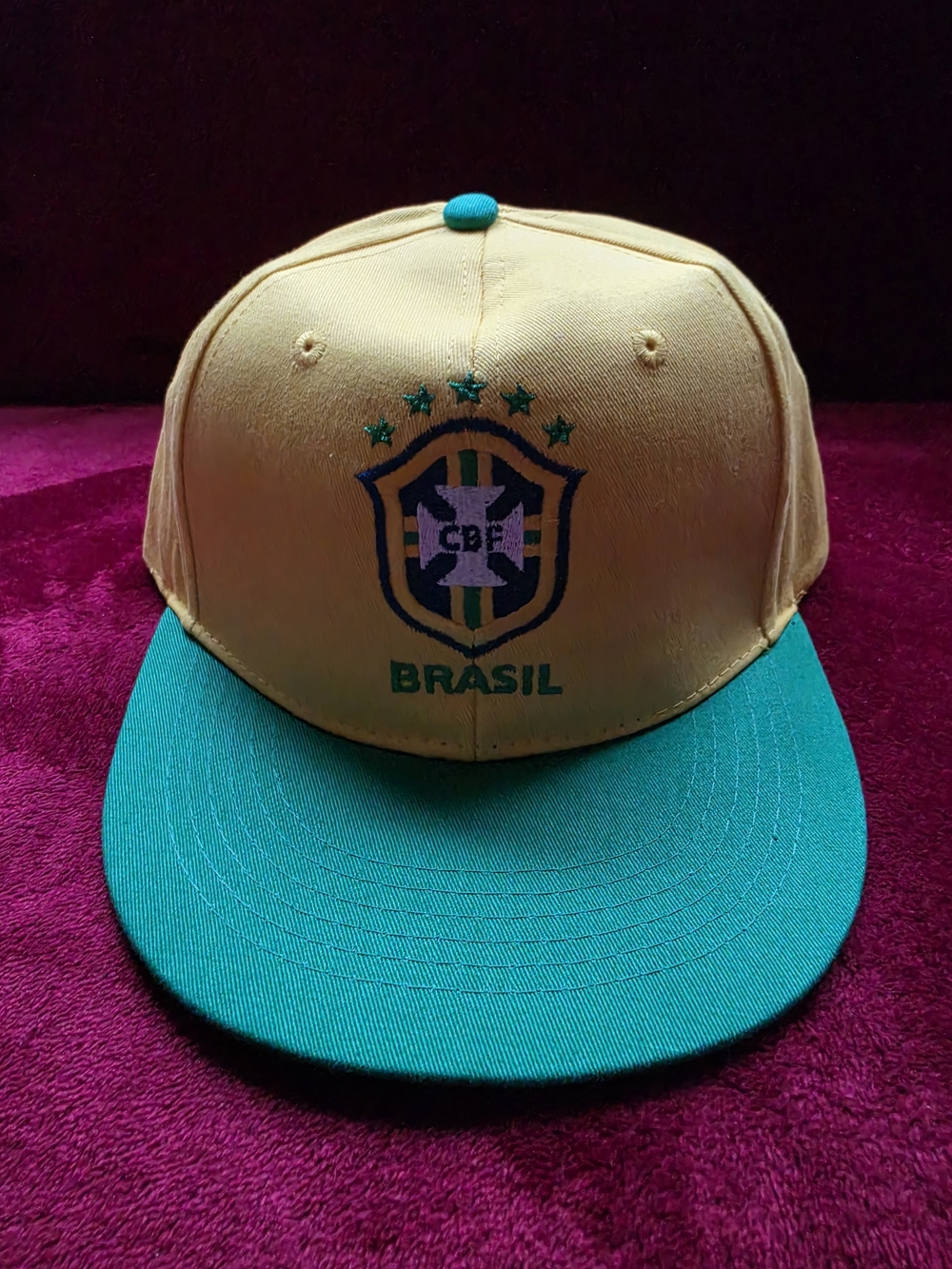 Brasil CBF Embroidered Snapback Cap - Yellow & Green